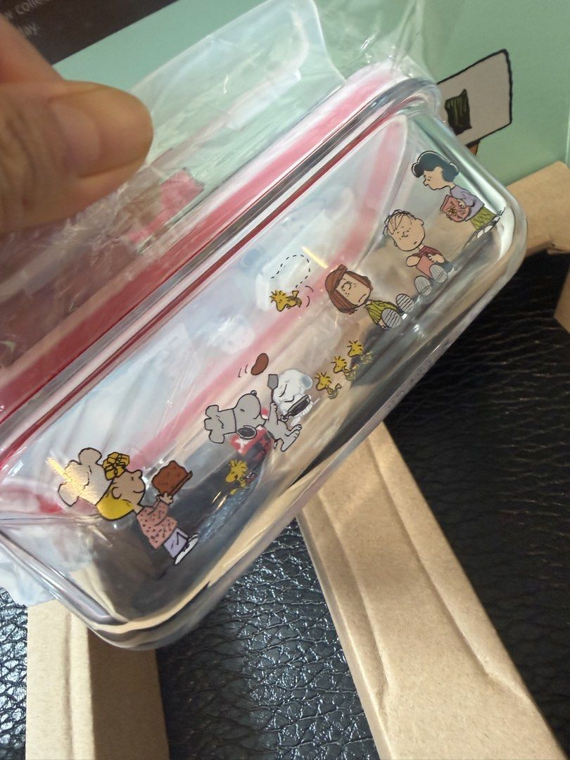 Pyrex x Peanuts Limited Edition Food Storage Containers, Furniture ...