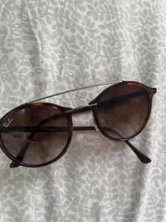 (Category: ) located in . Submitted by rach009 (Listing ID 1425161647, Image 1). Description: .