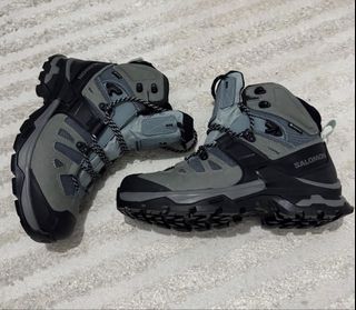 (Category: ) located in . Submitted by fashionplate02 (Listing ID 1425107631, Image 1). Description: .