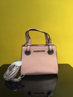 （分類：）位於 。 由 duffyyyy.ccc 提交（商品編號 1425151696，圖片 1）。簡介： 。