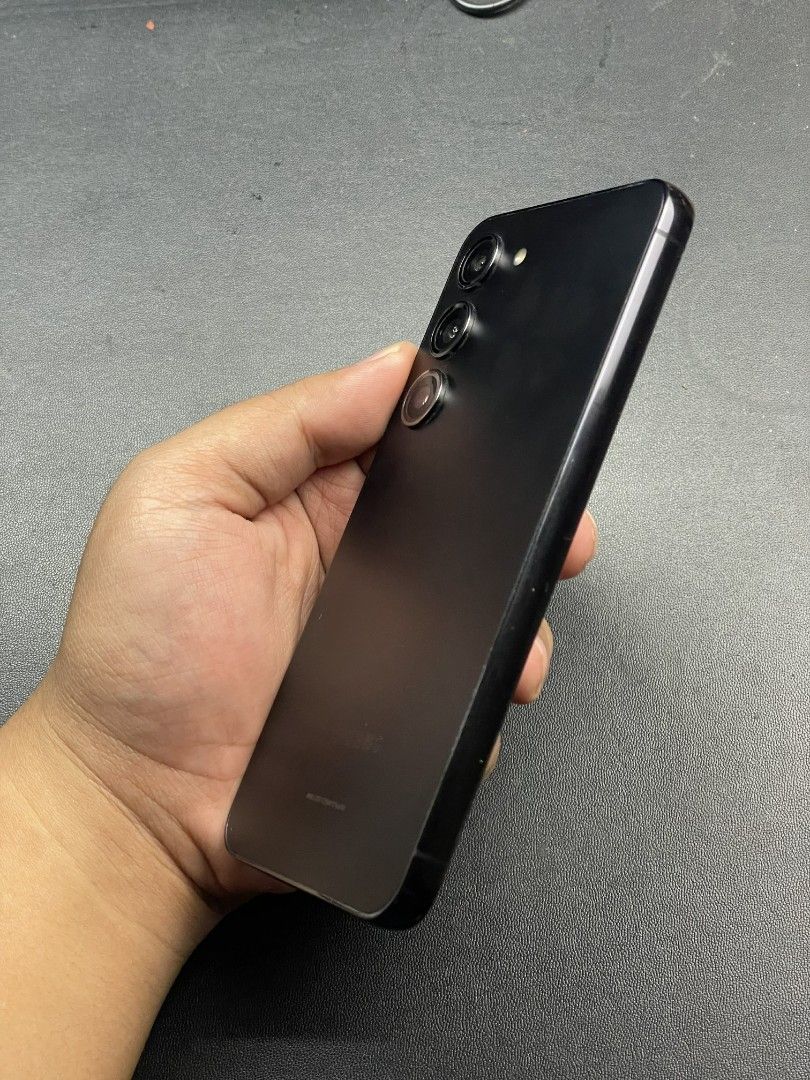 Samsung Galaxy S23 128Gb Black (Category: Samsung) located in Manila. Submitted by cent_shop (Listing ID 1425155996, Image 3). Description: .