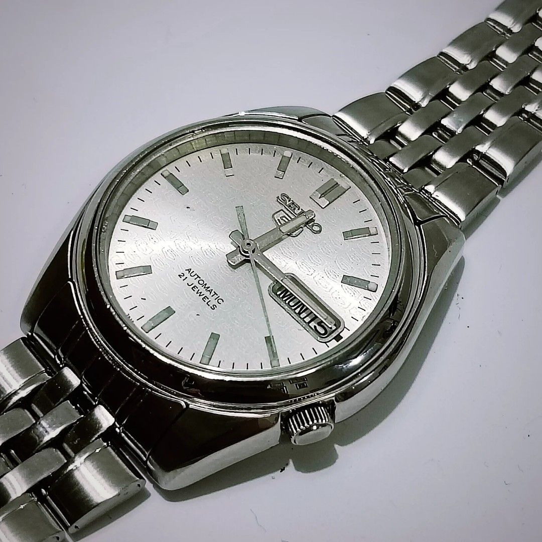 Seiko 5 SNK355K1 computer dial, Men's Fashion, Watches & Accessories ...