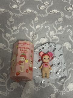 （分類：）位於 。 由 uwuwuwu 提交（商品編號 1425206445，圖片 1）。簡介： 。
