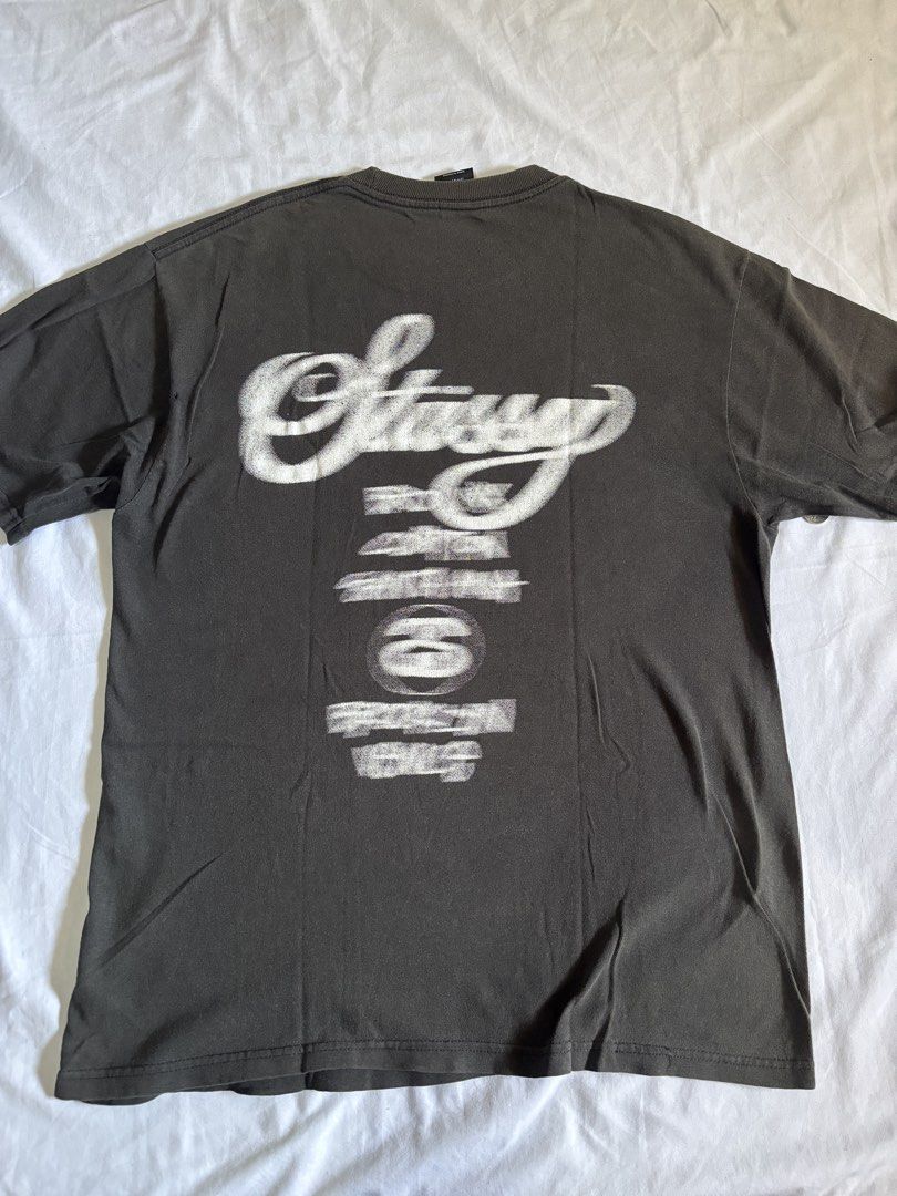 Stussy World Blur Tour Tee - Medium (Category: Tshirts & Polo Shirts ) located in Pasig City. Submitted by functionalrags (Listing ID 1425101374, Image 2). Description: 21x29.
