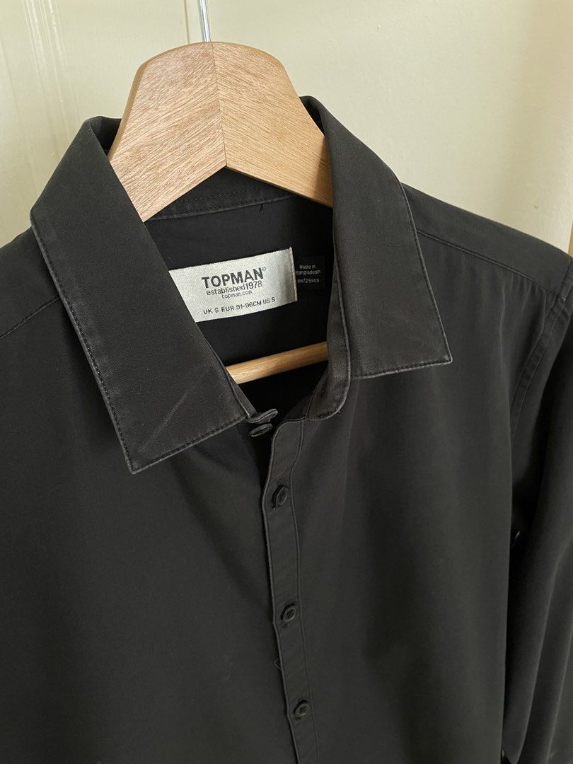 Topman Black Long Sleeve Shirt (Category: Tshirts & Polo Shirts ) located in Calamba. Submitted by harpercloset (Listing ID 1425077274, Image 2). Description: .