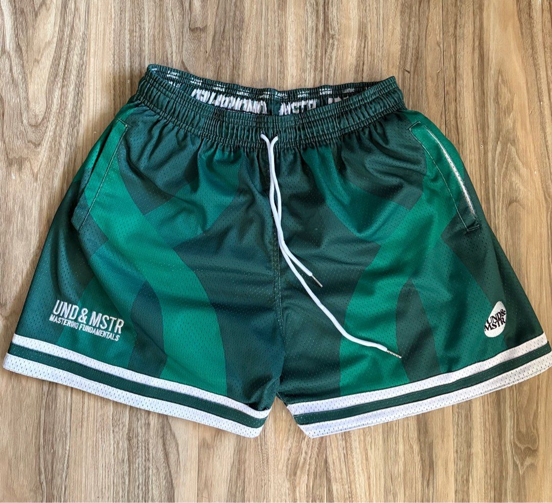 UND & MSTR Green Basketball Shorts (Category: Shorts) located in Santa Cruz. Submitted by delossanto29623 (Listing ID 1425112696, Image 2). Description: .