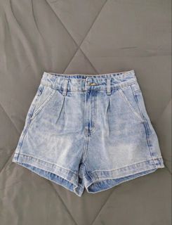 (Category: ) located in . Submitted by drsyp (Listing ID 1425221436, Image 1). Description: .