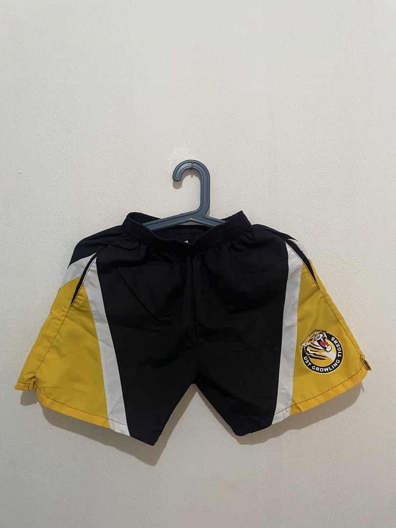 UST Athletics PE Uniform (Pathfit 2) (Category: Sets or Coordinates) located in Pasig City. Submitted by triciaaax (Listing ID 1425077879, Image 2). Description: .