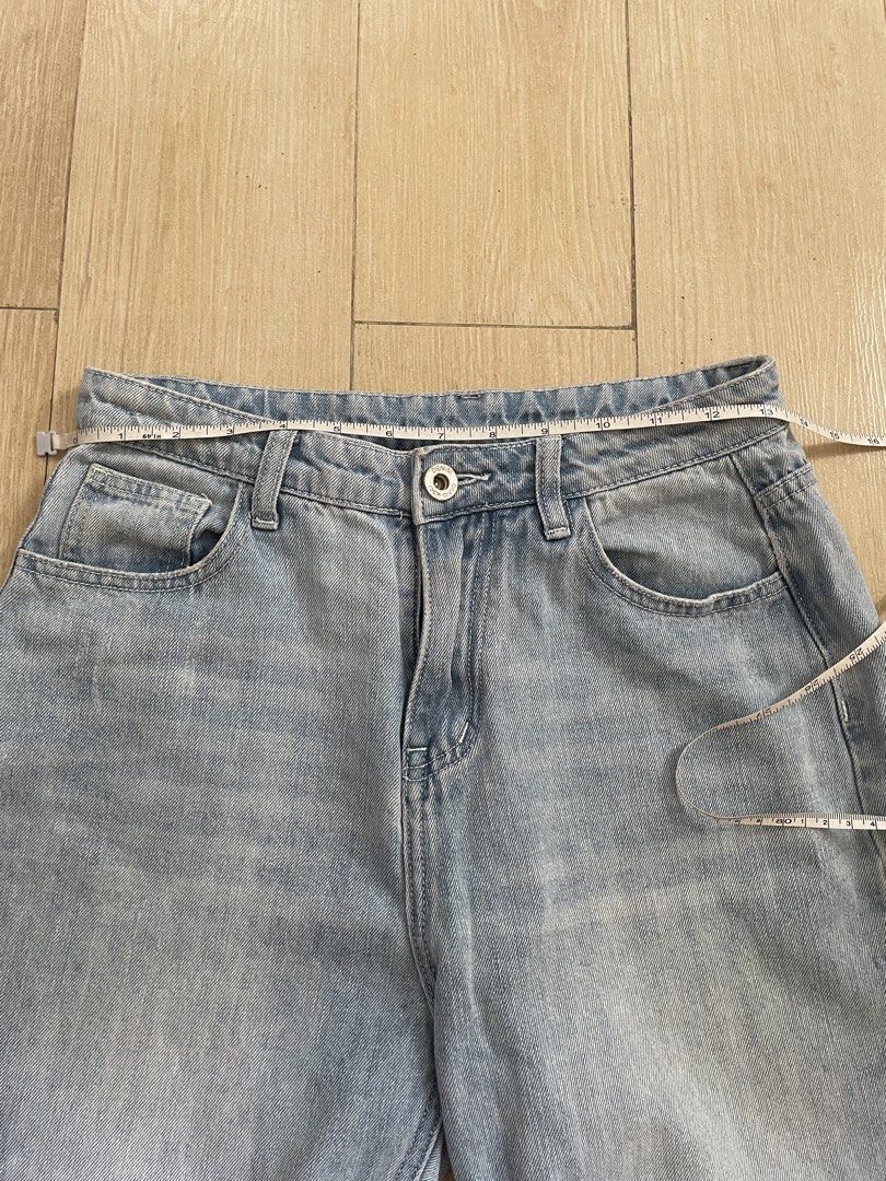 Womens Faded Ripped Jeans (Category: Jeans) located in Makati City. Submitted by fabcollections (Listing ID 1425172992, Image 2). Description: 💜 Size Medium, it fits me as someone sized 27-28 💜 Not too thick or hard denim, it is soft and comfy to wear 💜Straight cut jeans 💜 RFS: not using this anymore compared to my other jeans 💜 My location: Bangkal, Makati 💜 Payment thru Gcash (Payment first policy) 💜 Delivery thru J&T/Gogoexpress, or sam