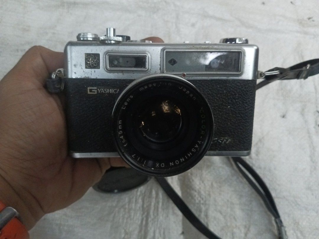 Yashica Electro 35 Camera (Category: Cameras) located in Quezon City. Submitted by kenz1000 (Listing ID 1425175118, Image 1). Description: For Sale -Vintage Yashica GSN Film Camera -Selling AS IS, wyswyg -1.5k php -Litex Commonwealth meetup, rider pickup si buyer magbook, regular LBC shipping.