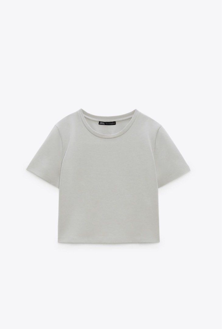 Zara Short Sleeve Crop Top (XL) (Category: Shirts) located in Manila. Submitted by eloi25_ (Listing ID 1425100587, Image 1). Description: Zara Short Sleeve Crop Top (XL) Brand new with tag.