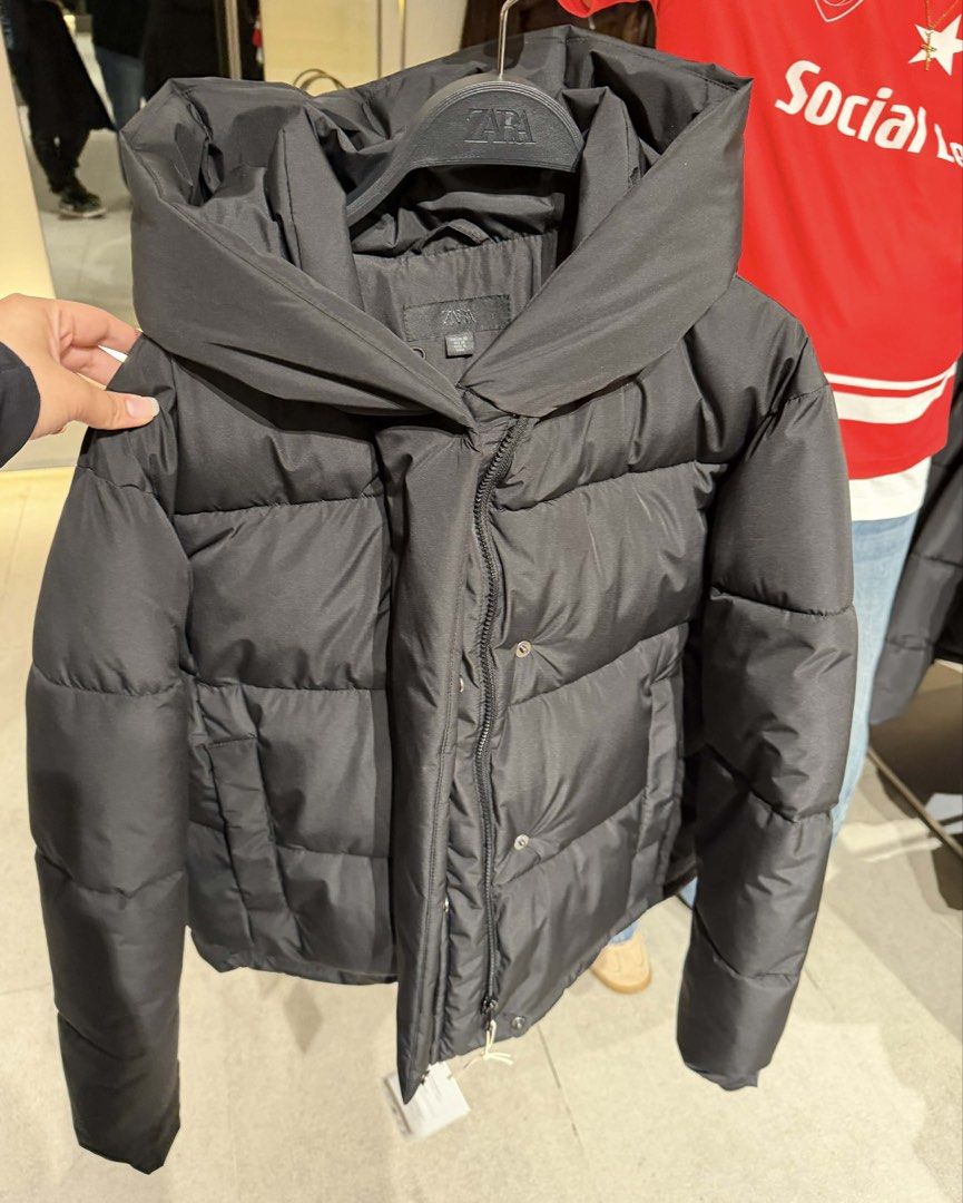 Zara short water-repellent windproof padded jacket (Category: Coats, Jackets and Outerwear) located in Masbate. Submitted by anjcbr (Listing ID 1425118353, Image 2). Description: - Zara short water-repellent windproof padded jacket - First photo: screenshot from Zara app - Second photo: actual photo in store (sent to me before purchasing) - Third photo: actual photo now (used twice, washed once) - Original price: ₱3595 - Slight color variations o