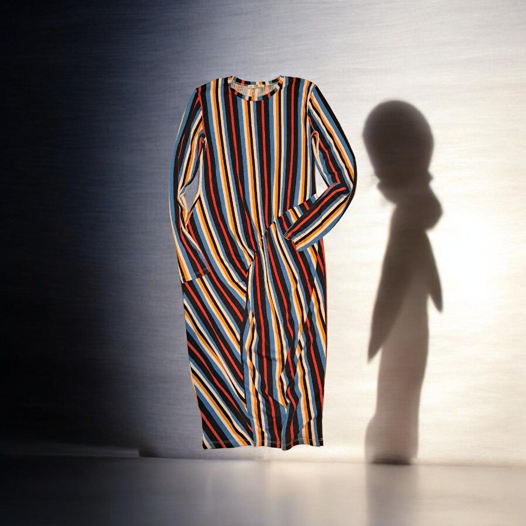 Zara Striped Dress - Size M (Category: Dresses) located in Cavite. Submitted by naning049 (Listing ID 1425177959, Image 1). Description: STRIPED COTTON DRESS ZARA COLLECTION Lightly-used Chest- 35"-38" Length drop from shoulder- 43" Size on tag- M needs wash. bawal sa maarte.
