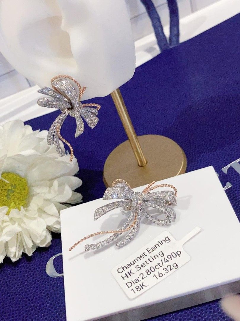 18k diamond Chaumet Bow Earrings HK Setting (Category: Earrings) located in Manila. Submitted by franchezleyjewelers (Listing ID 1425277159, Image 3). Description: Elegant Chaumet earrings featuring a bow design. These earrings have a HK setting with a 2.80ct/490p diamond. Crafted in 18K gold, the earrings weigh 16.32g. A beautiful accessory for any occasion..