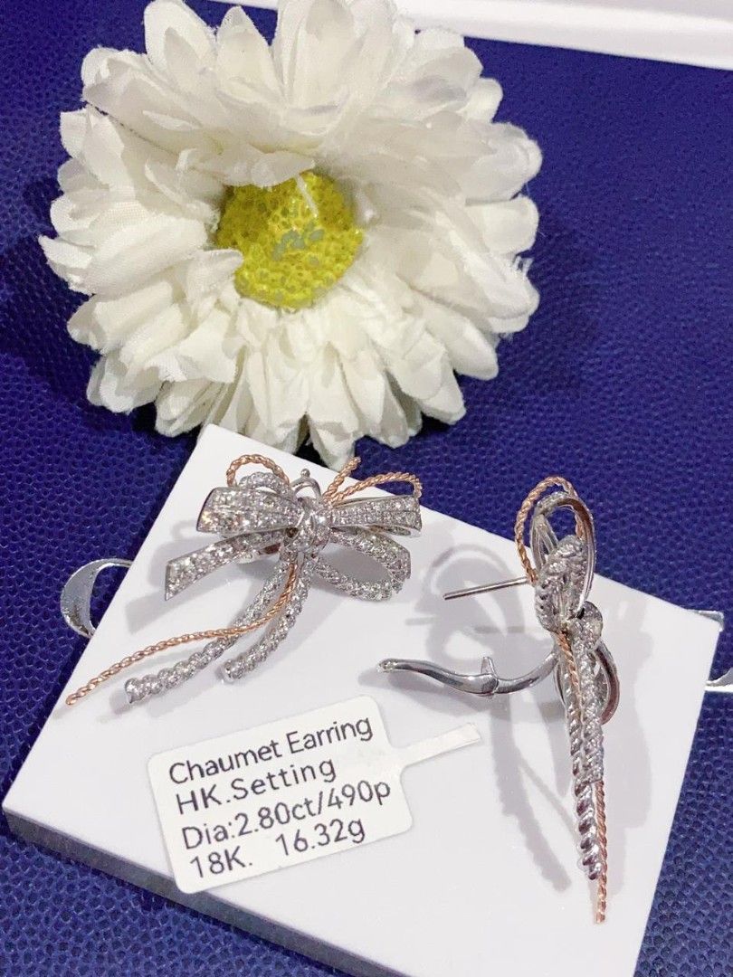 18k diamond Chaumet Bow Earrings HK Setting (Category: Earrings) located in Manila. Submitted by franchezleyjewelers (Listing ID 1425277159, Image 2). Description: Elegant Chaumet earrings featuring a bow design. These earrings have a HK setting with a 2.80ct/490p diamond. Crafted in 18K gold, the earrings weigh 16.32g. A beautiful accessory for any occasion..