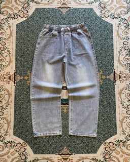 (Category: ) located in . Submitted by Thethriftgood (Listing ID 1425351160, Image 1). Description: .