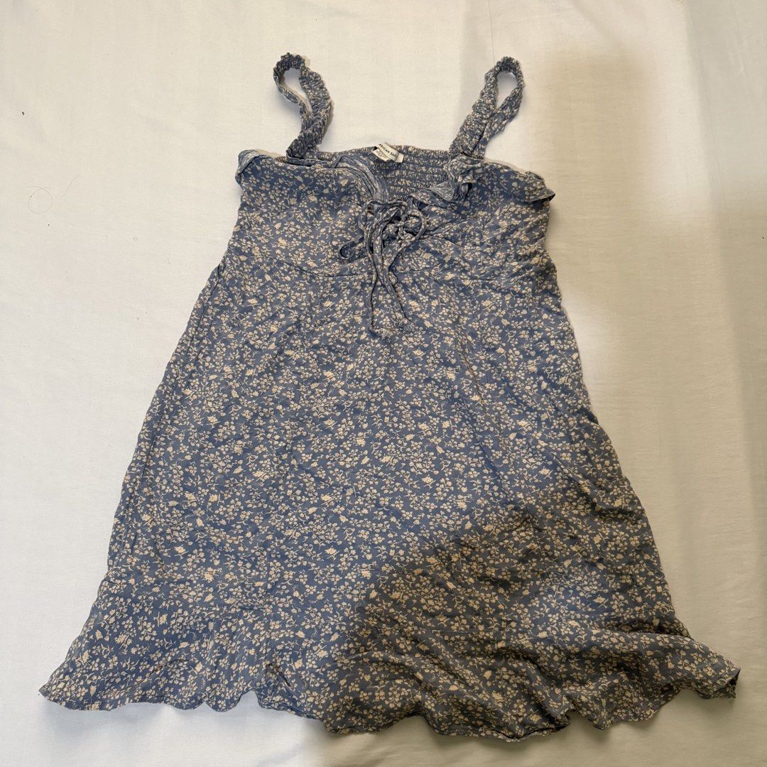 American Eagle Floral Mini Dress (Category: Dresses) located in Santa Rosa. Submitted by micstuff (Listing ID 1425282143, Image 1). Description: .