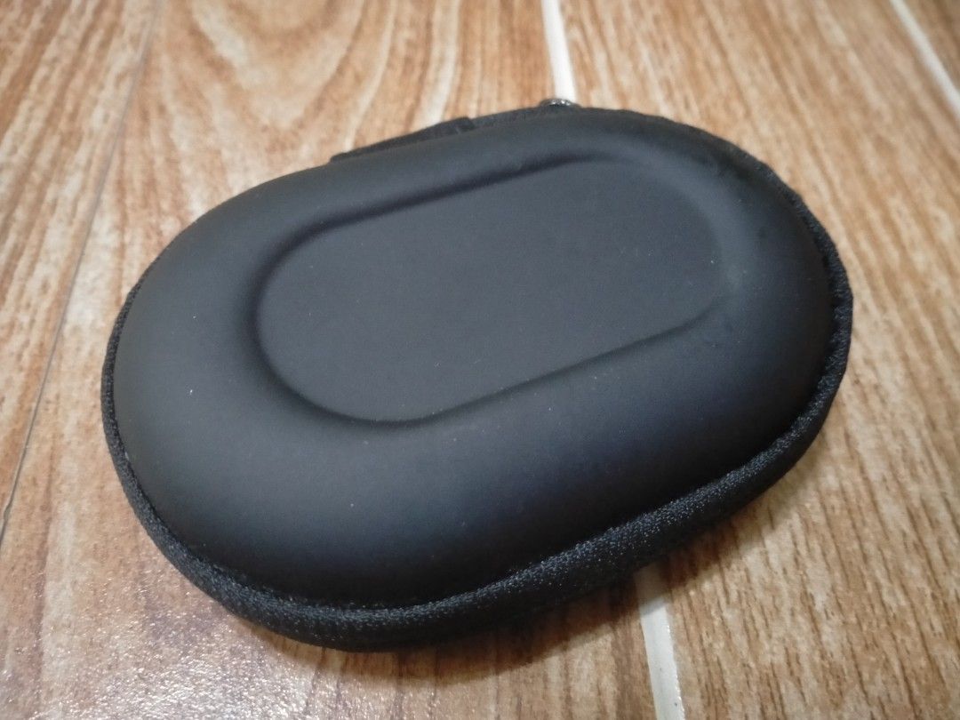 ANKER EARPHONE CASE (Category: Portable Audio Accessories) located in Cabuyao City. Submitted by Bike_Clothing10 (Listing ID 1425330250, Image 2). Description: READ FIRST.. FOR SALE: ANKER EARPHONE CASE Excellent Condition Looks New PRICE: 500 Free Shipping (J&T) PICK UP OR SHIPPING LOCATION: Cabuyao Laguna -NO COD/COP- DM📩.