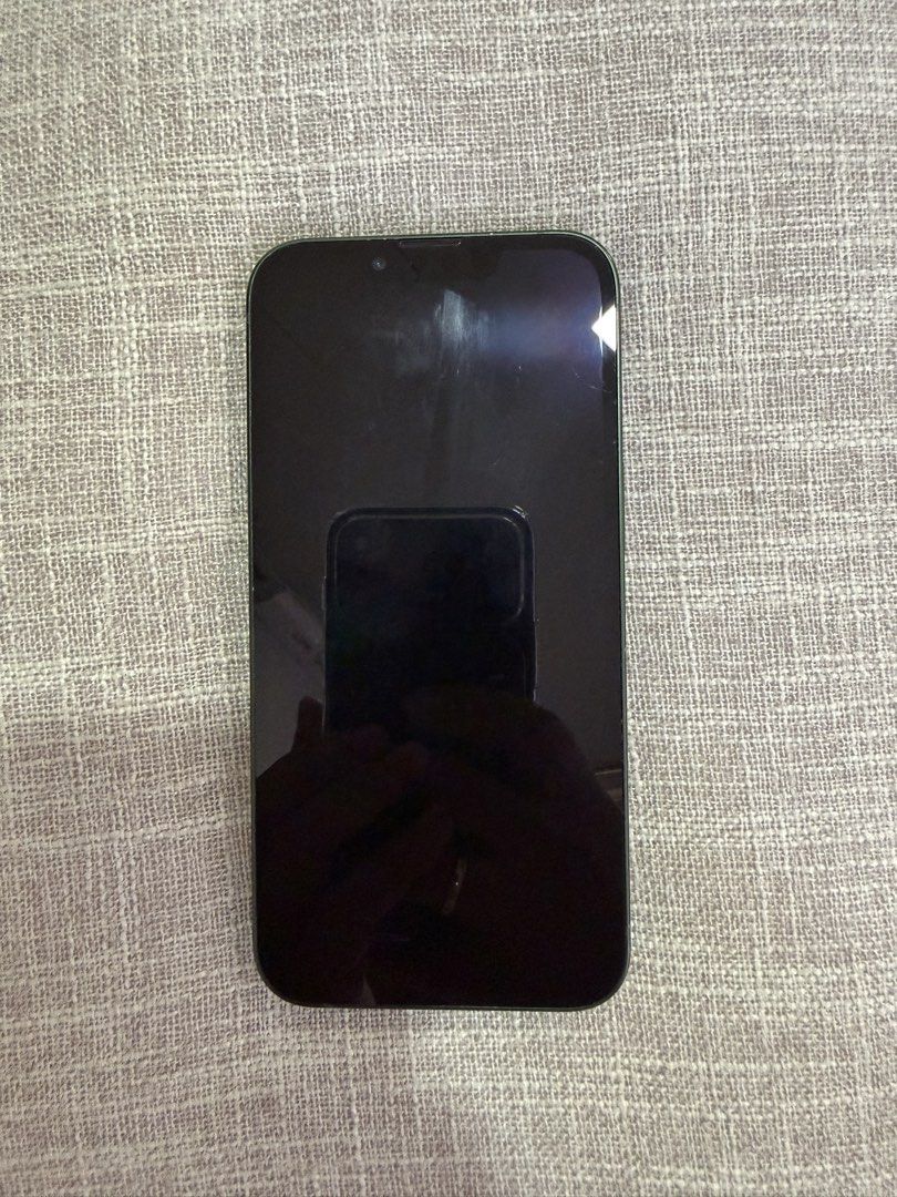 Apple iPhone 13 128GB – Green (Category: iPhone 13 Series) located in Quezon City. Submitted by mndaa (Listing ID 1425379249, Image 3). Description: Apple iPhone 13 128GB – Green | Fully Working | With Cases Price: ₱18,500 (open to reasonable offers) Phone Information - Model: iPhone 13 - Storage: 128GB - Color: Green - Battery Health: 83% - Factory unlocked / openline - 100% original Apple unit What’s Included - iPhone 13 unit - Protective cases