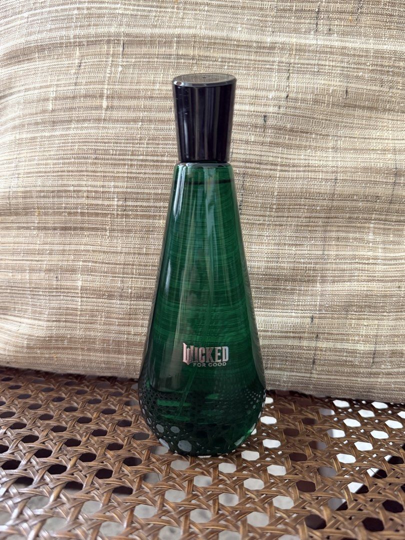 Ariana Grande Elphaba (Category: Fragrance & Deodorants) located in Quezon City. Submitted by cc.cloudy (Listing ID 1425299506, Image 2). Description: Sprayed a few times only! Good as new. Wicked For Good – Elphaba Enchanted by Ariana Grande is a fragrance for women and men. This is a new fragrance. Wicked For Good – Elphaba Enchanted was launched in 2025. Top notes are Plum, Green Apple and Freesia; middle notes are Vanilla Caviar, Cocoa and Mo