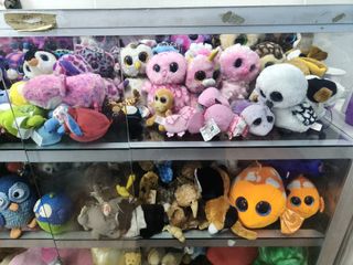 (Category: ) located in . Submitted by Twinklebibi2008 (Listing ID 1425297735, Image 1). Description: .