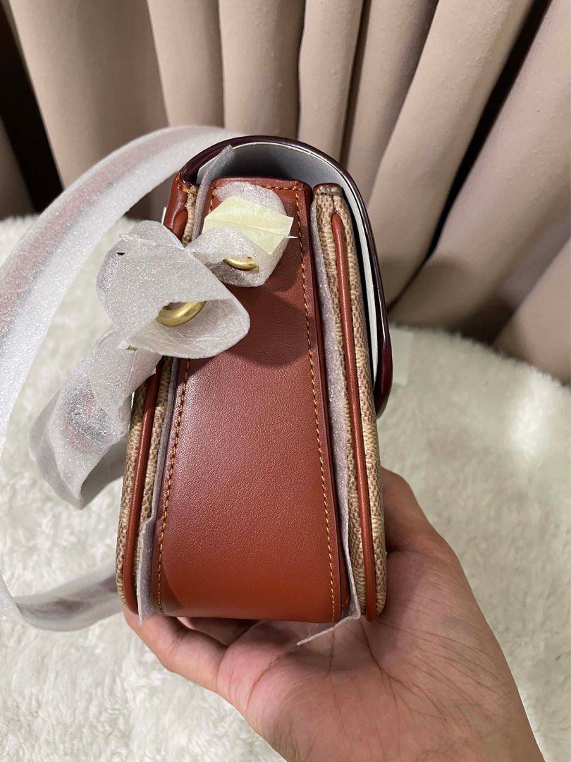 Authentic Coach cassie in signature tan (Category: Luxury Bags & Wallets) located in Arayat. Submitted by livetothefullest_497 (Listing ID 1416788507, Image 3). Description: Original pasabuy from Canada Rfs: Need fund pm for details.