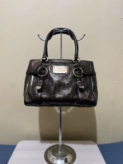 (Category: ) located in . Submitted by twice.but.nice.blackmarket (Listing ID 1425333968, Image 1). Description: .