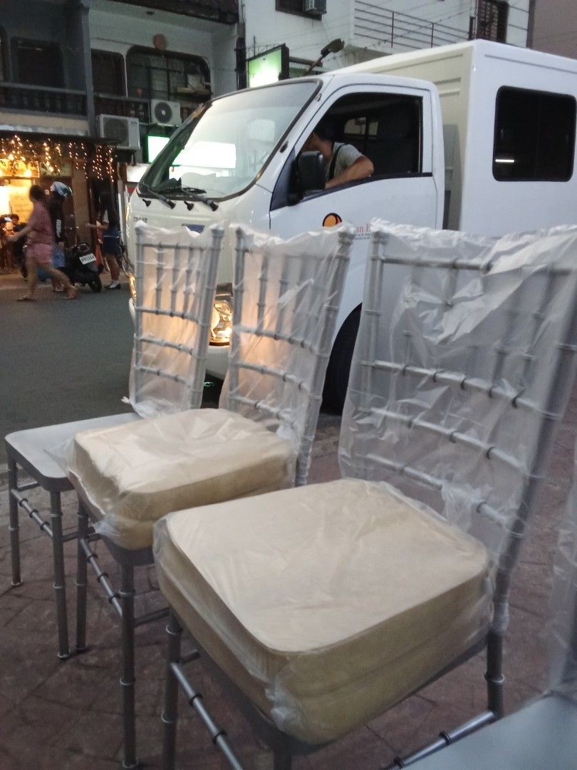 Banquet Chairs for Events (Category: Chairs) located in Manila. Submitted by warmmoon_b96631 (Listing ID 1425354804, Image 1). Description: Tiffany chairs and table elegant design heavy duty stock able standard size regular size large size brand new soft leather magnetic caps metal tubing with contact person Mr Tata Cortes 🤙09476391994-smart.