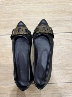 (Category: ) located in . Submitted by closetsale28 (Listing ID 1425303418, Image 1). Description: .