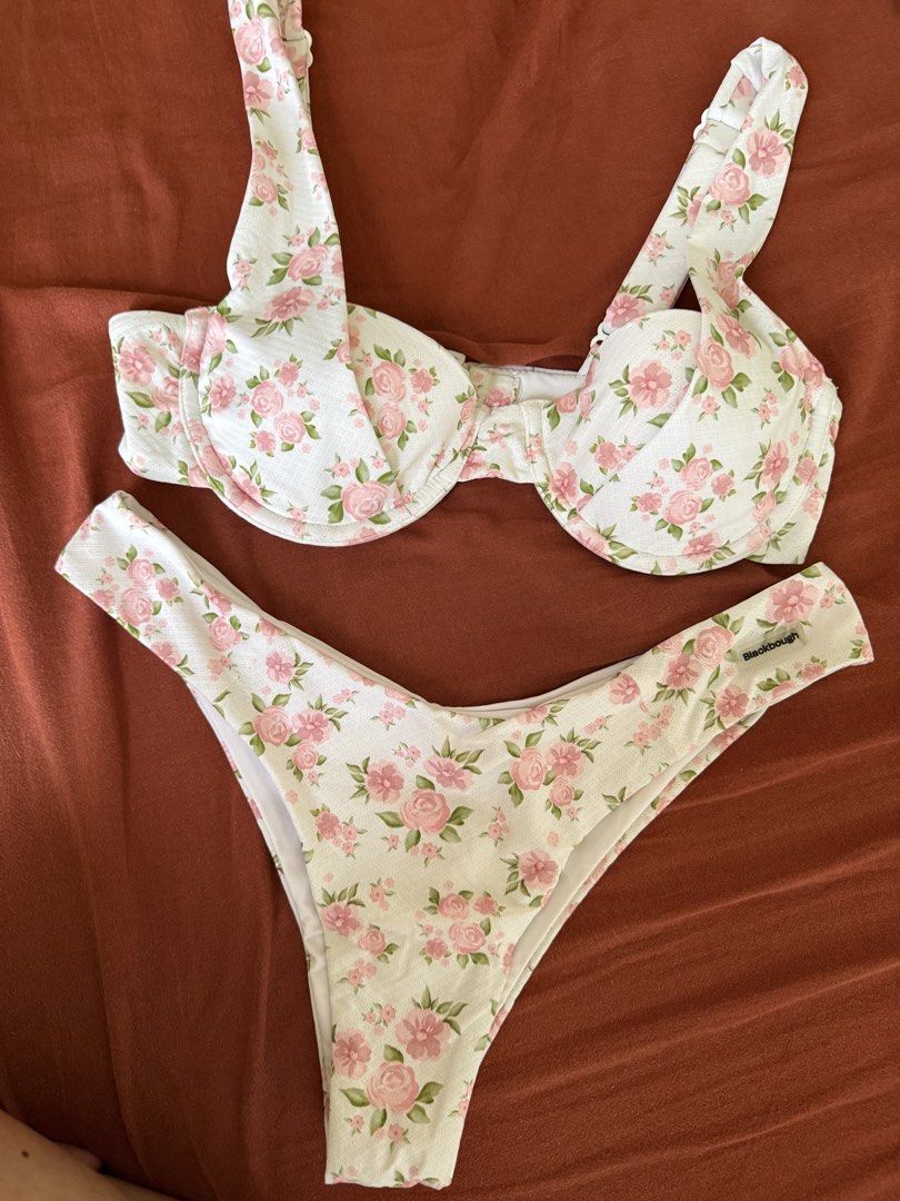 Blackbough Pink Floral Bikini Set Padded (Category: Bikinis & Swimsuits) located in Mandaluyong City. Submitted by ndclutters (Listing ID 1425253130, Image 1). Description: - Blackbough Pink Floral Bikini Set - Size: S - Features a lovely floral print - Padded top for added shape .
