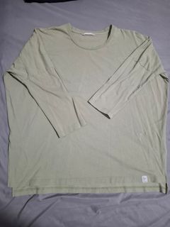 (Category: ) located in . Submitted by clear.my.wardrobe (Listing ID 1425418275, Image 1). Description: .