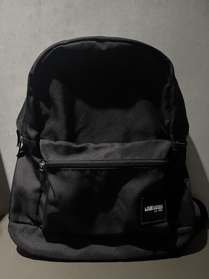 Case Logic Black Backpack Bag (Category: Backpacks) located in Pasay City. Submitted by namsguevarra (Listing ID 1425339150, Image 2). Description: Original Case Logic Backpack Bag Black Color with Pencil Case Good as New SRP: 2,499.00 Now: 1,800.00 RFS: Too many bags already Just PM me for more details. Meet Ups: Pasay/Buendia/Makati or Lalamove Delivery. Thank you..