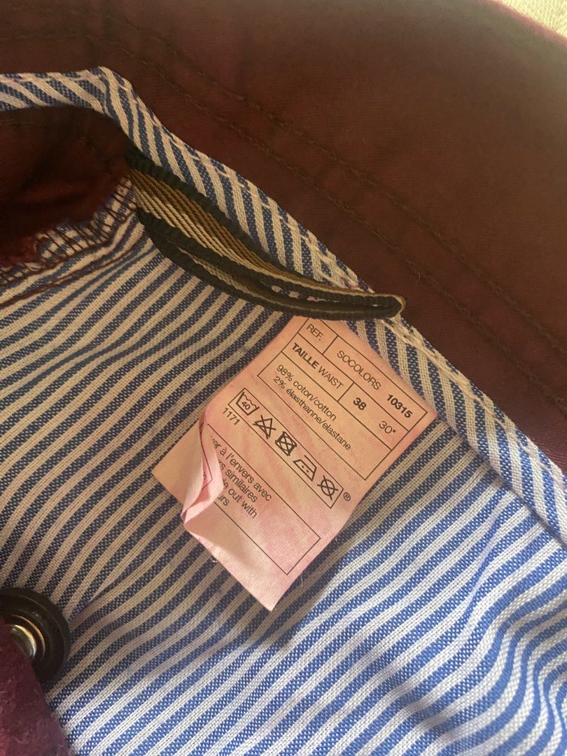 Celio Burgundy Pants - Size 30 (Category: Jeans) located in Mandaluyong City. Submitted by mandaboy10 (Listing ID 1425263277, Image 3). Description: used once or twice only, Celio brand color maroon.