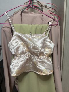 (Category: ) located in . Submitted by mostlybrandnewclothes (Listing ID 1425356414, Image 1). Description: .