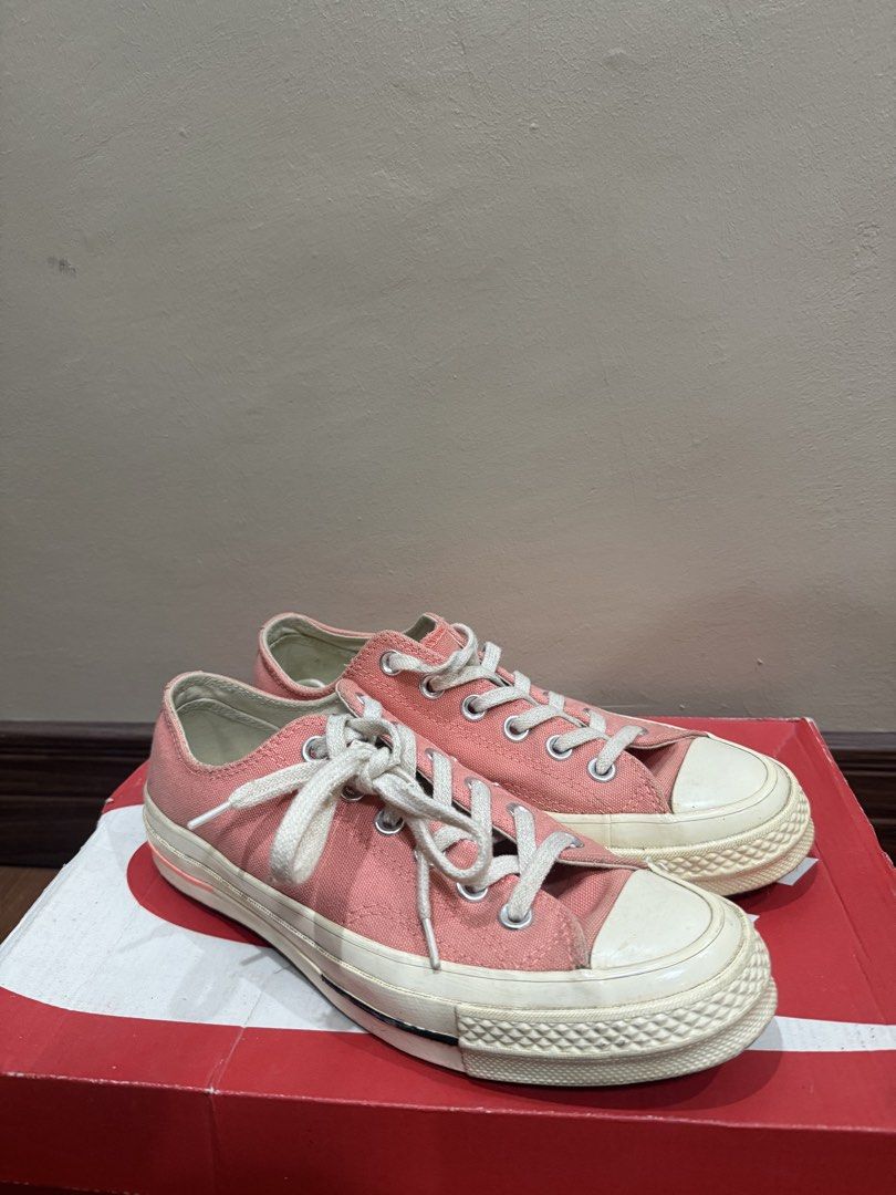 Chuck 70s Converse 70s Low Pink (Category: Sneakers) located in Arayat. Submitted by pepperluv (Listing ID 1425249591, Image 1). Description: pm me for more photos 24cm.