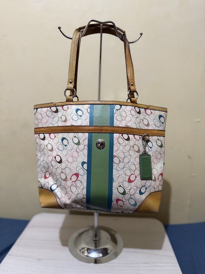 Coach Chelsea Heritage Stripe Tote (Category: Luxury Bags & Wallets) located in Cagayan de Oro. Submitted by twice.but.nice.blackmarket (Listing ID 1425328229, Image 1). Description: Excellent condition Height 10.5 Width 14 Flaws or issues minor sign of usages but not visible .