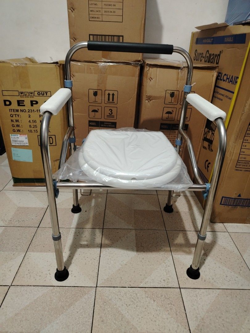 Commode Chair with Armrests (Category: Medical Supplies & Tools) located in Manila. Submitted by healthsource_06 (Listing ID 1425330097, Image 2). Description: OFFER : ✅ COD basis around metro manila and nearby locations Shipping fee must shoulder by the buyer ‼️‼️‼️‼️‼️‼️‼️‼️ ( Store Locations ) 1730 rizal ave.sta cruz manila‼️💯 ( Bodega location ) 108 don Manuel agrigado st sta messa hiegths brgy lourdes Payment method ‼️ ✅COD ✅GCASH ✅BANK TRA