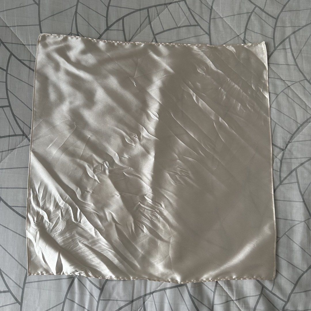 Cream Satin Scarf (Category: Scarves) located in Marilao. Submitted by extra_stuff (Listing ID 1425294202, Image 1). Description: .