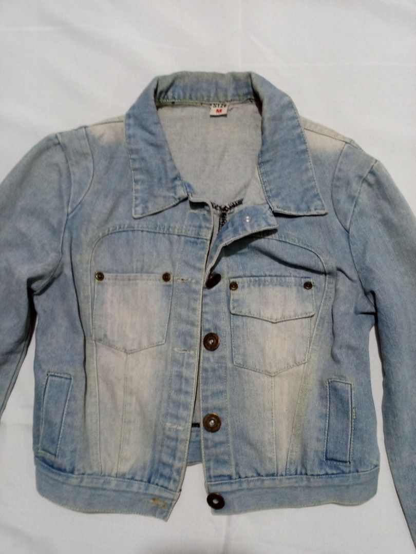 Crop Maong jacket with faded design (Category: Coats, Jackets and Outerwear) located in Pasig City. Submitted by therainbowcorner (Listing ID 1425383917, Image 2). Description: Crop Maong jacket with faded design fits xs to small.