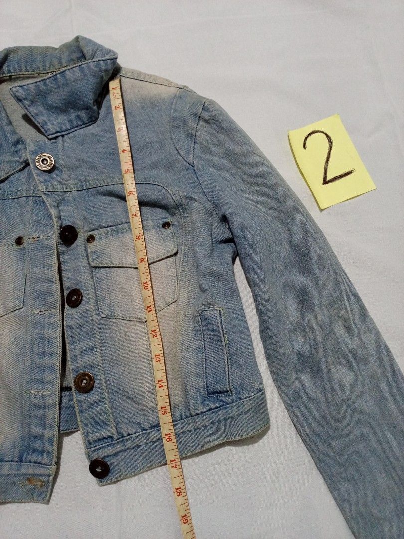 Crop Maong jacket with faded design (Category: Coats, Jackets and Outerwear) located in Pasig City. Submitted by therainbowcorner (Listing ID 1425383917, Image 3). Description: Crop Maong jacket with faded design fits xs to small.