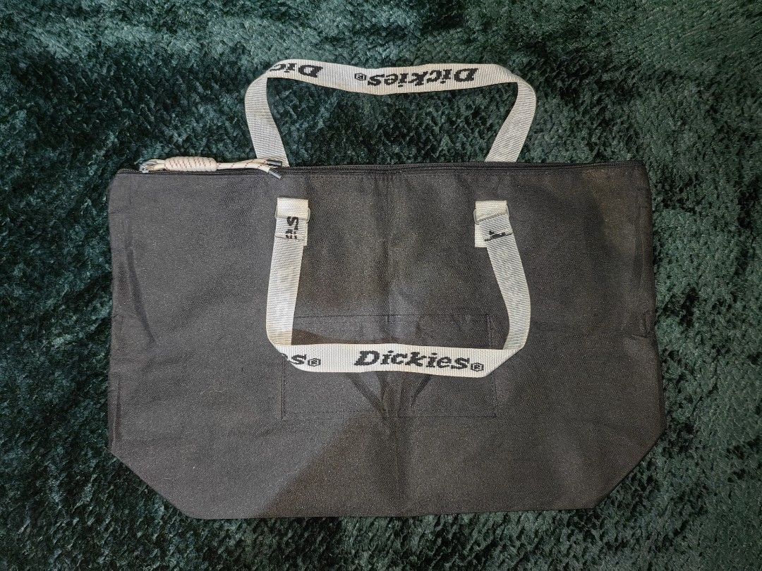 Dickies Black Big Waterproof Tote Bag (Category: Tote Bags) located in Tuguegarao City. Submitted by ekko_bag (Listing ID 1425385846, Image 3). Description: Waterproof Tote Bag 13 x 22 inches ( LxW) ⚠️Color may vary due to lighting⚠️ ⚠️ Shipping fee not included, thru JNT⚠️ ✔Minimum Shipping Fee ✔Php 75.00- Luzon ✔Php 80.00-Visayas ✔Php 85.00-Mindanao ❌❌❌PLS. DO NOT INQUIRE IF YOU DONT INTEND TO PURCHASE THE ITEM❌❌❌ Follow my accounts: FB @ecko_b