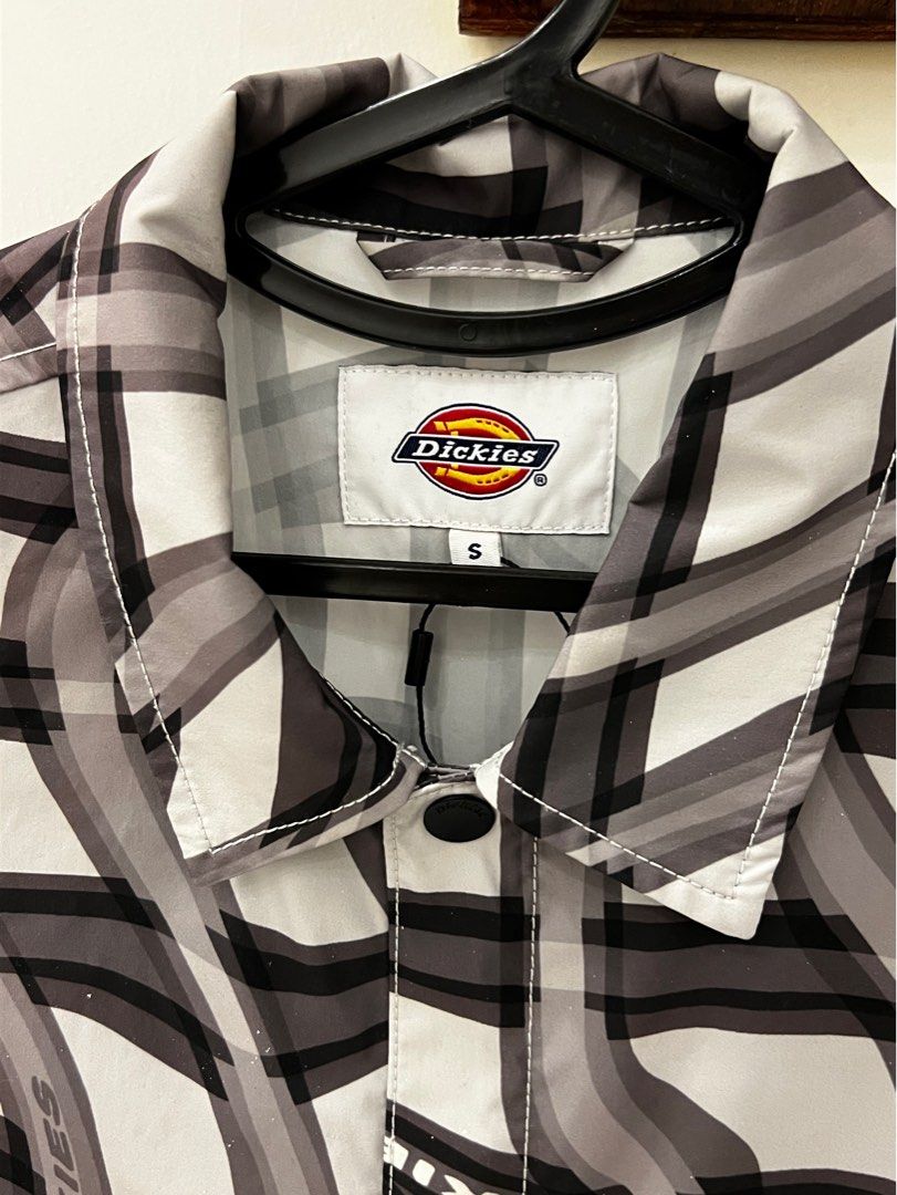 Dickies Coach Jacket (Category: Coats, Jackets and Outerwear) located in Caloocan City. Submitted by sumtuffstuff (Listing ID 1425423849, Image 3). Description: Dickies Coach Jacket Size S (fits M-L) Like New QC Area.