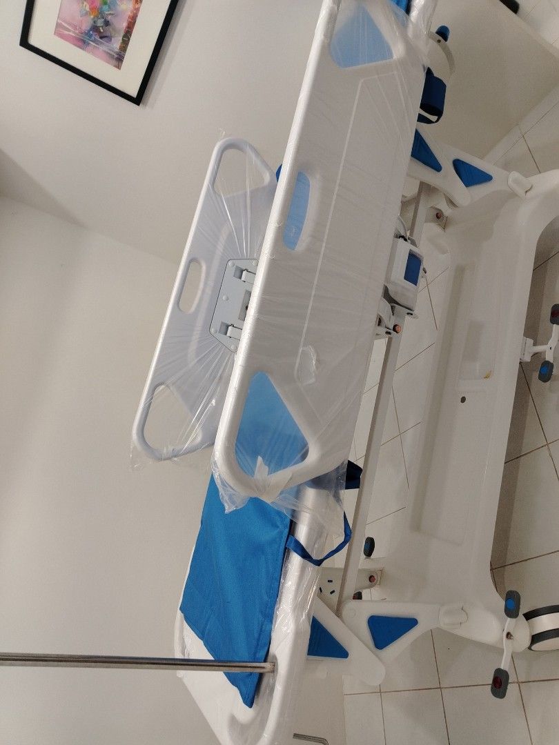 ER Stretcher (Category: Medical Supplies & Tools) located in Manila. Submitted by healthsource_06 (Listing ID 1425440705, Image 1). Description: OFFER : ✅ COD basis around metro manila and nearby locations Shipping fee must shoulder by the buyer ‼️‼️‼️‼️‼️‼️‼️‼️ ( Store Locations ) 1730 rizal ave.sta cruz manila‼️💯 ( Bodega location ) 108 don Manuel agrigado st sta messa hiegths brgy lourdes Payment method ‼️ ✅COD ✅GCASH ✅BANK TRANSFERS NAME: MA