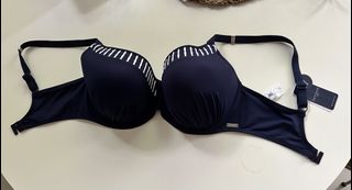 (Category: ) located in . Submitted by lisya03 (Listing ID 1425355876, Image 1). Description: .