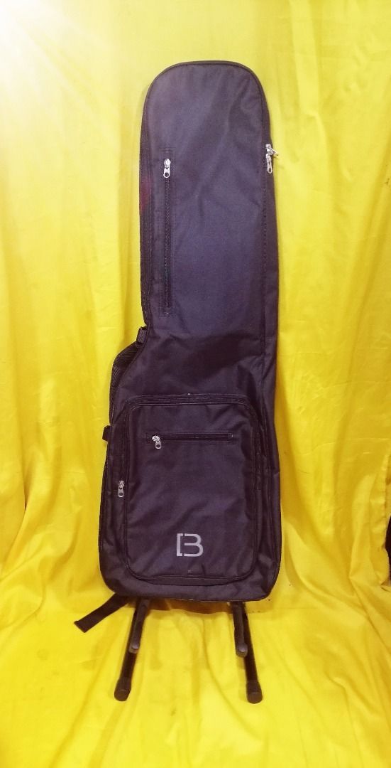 Gig bag electric guitar soft case (Category: Musical Instruments) located in Quezon City. Submitted by newwhale.f1c027 (Listing ID 1425365130, Image 1). Description: P2500 gig bag guitar softcase electric guitar case Brandnew pick up Lagro fairview Q.C. or via delivery lalamove rider po. Delivery fee sagot po ni buyer.. Pwed din kayo ang mag book ng rider..fb page BSAonlinestore call 092zero 8114159 .
