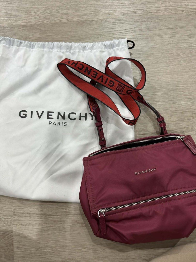Givenchy Pandora Crossbody Bag (Category: Luxury Bags & Wallets) located in Makati City. Submitted by prelovedbyfa13 (Listing ID 1425369466, Image 1). Description: Givenchy Pandora Bag Leather and Nylon no issues Condition - 8/10 Shipping via lalamove// gogoexpress Meetups Makati Free shipping if taken at full price.