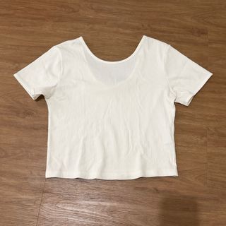 (Category: ) located in . Submitted by pl.closet (Listing ID 1425339578, Image 1). Description: .