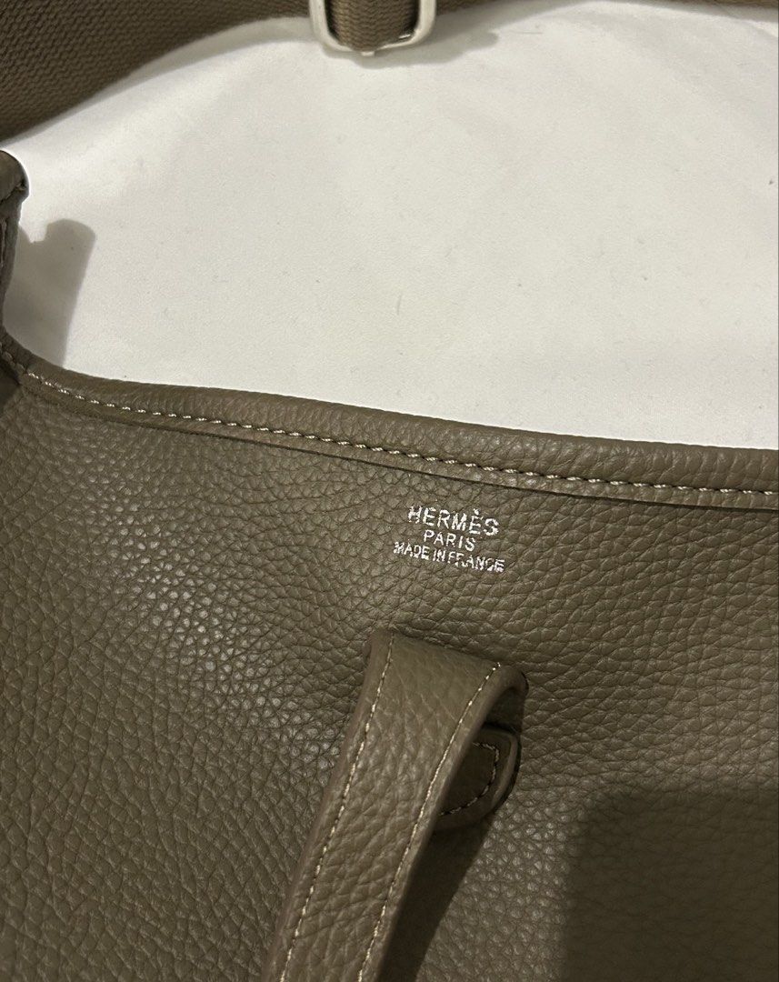 Hermes Evelyn Bag (Category: Luxury Bags & Wallets) located in Quezon City. Submitted by yayzies (Listing ID 1425417914, Image 2). Description: Hermes Evelyn shoulder bag. Classic design with 'H' perforation..