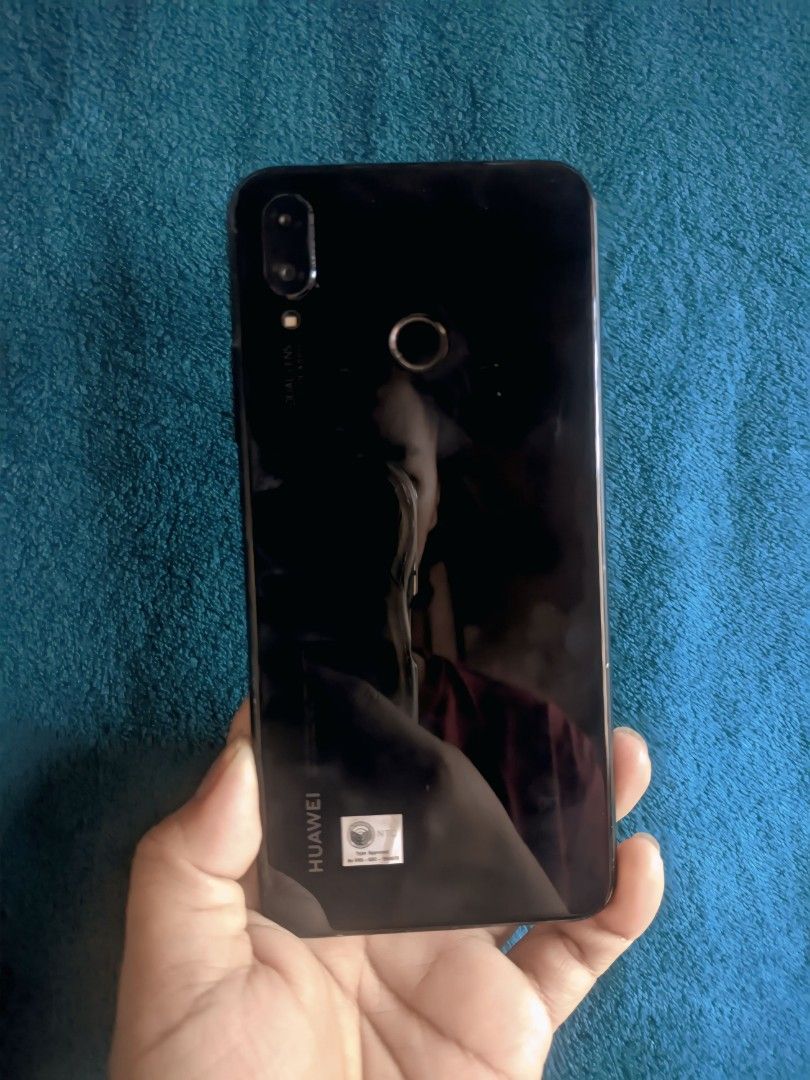 Huawei nova 3i (Category: Huawei) located in Quezon City. Submitted by chel2704 (Listing ID 1425252073, Image 3). Description: - Huawei Nova 3i - Unit only - Black color - 128GB storage - Sleek design - Meetup at Riverside Tricycle Terminal, Commonwealth Ave. Cor. Adarna St. Brgy Commonwealth, QC..
