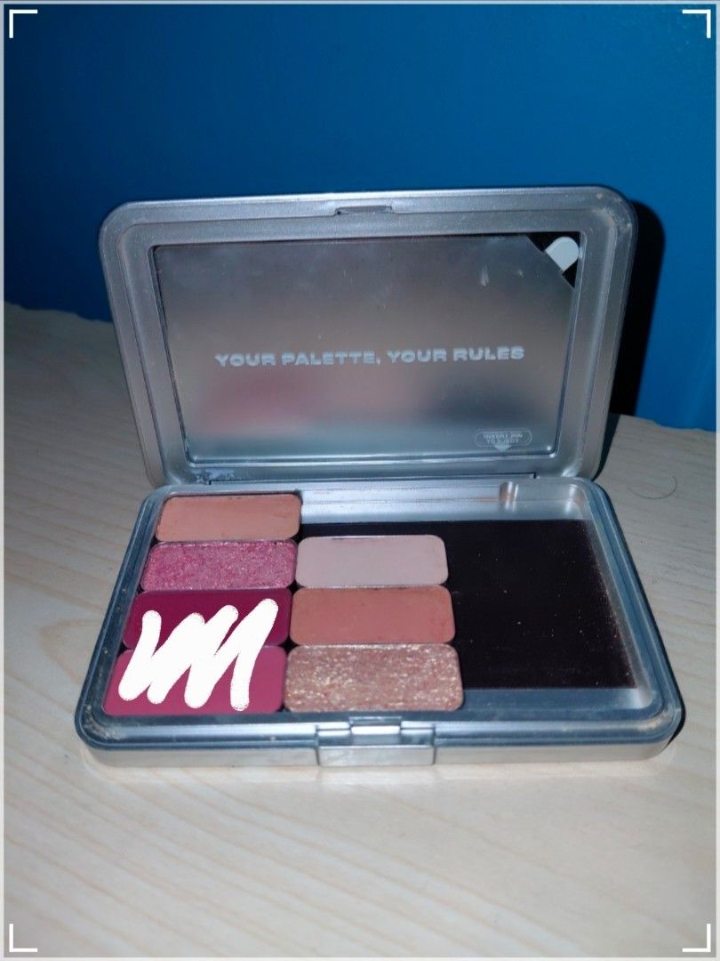 ISSY Regular Pallete with FREE EYESHADOW INSERTS (Category: Makeup) located in Valenzuela. Submitted by laizhanz_07 (Listing ID 1361059550, Image 3). Description: -Original Issy Pallete (may crack, pero nilagyan ng glue) -Walang box -Free eyeshadow inserts from different brands: squad co squadlet serene (repan) -In good condition -Eyeshadows are used from swatches only -Payment first via Gcash -Buyer should shoulder the shipping fee -Negotiable.